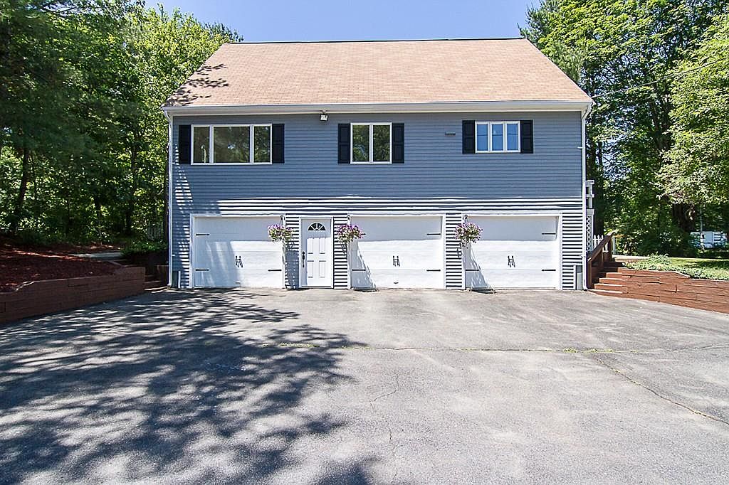 351 Oakridge Ave, North Attleboro, MA 02760 Zillow