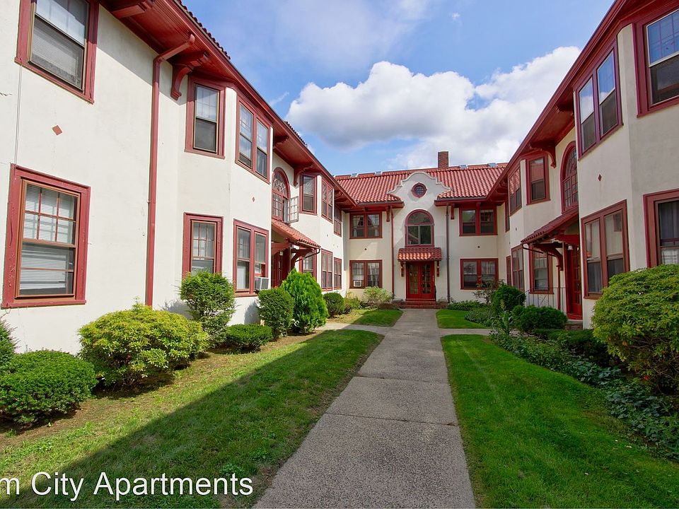 1st image of 665 Whitney Ave APT 6