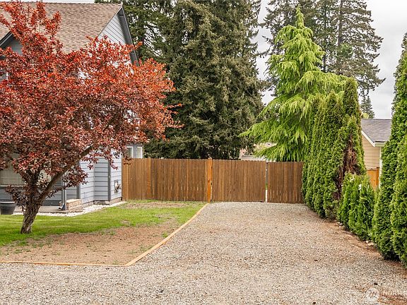 3rd image of 37620 39th Avenue S