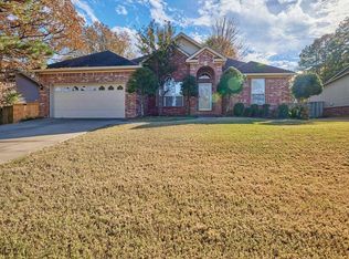 135 Apple Blossom Loop, Maumelle, AR 72113