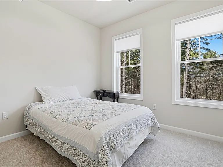 4 Winslow Ln #410 — Photo 26