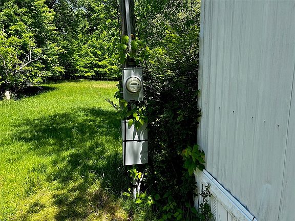 3rd image of 3651 Sample Rd