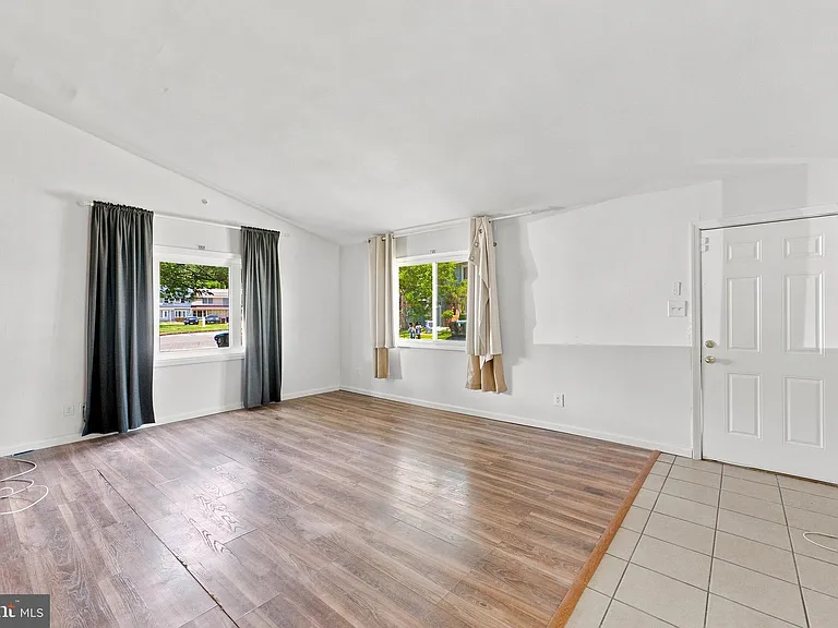 23 Memphis Ct — Photo 6