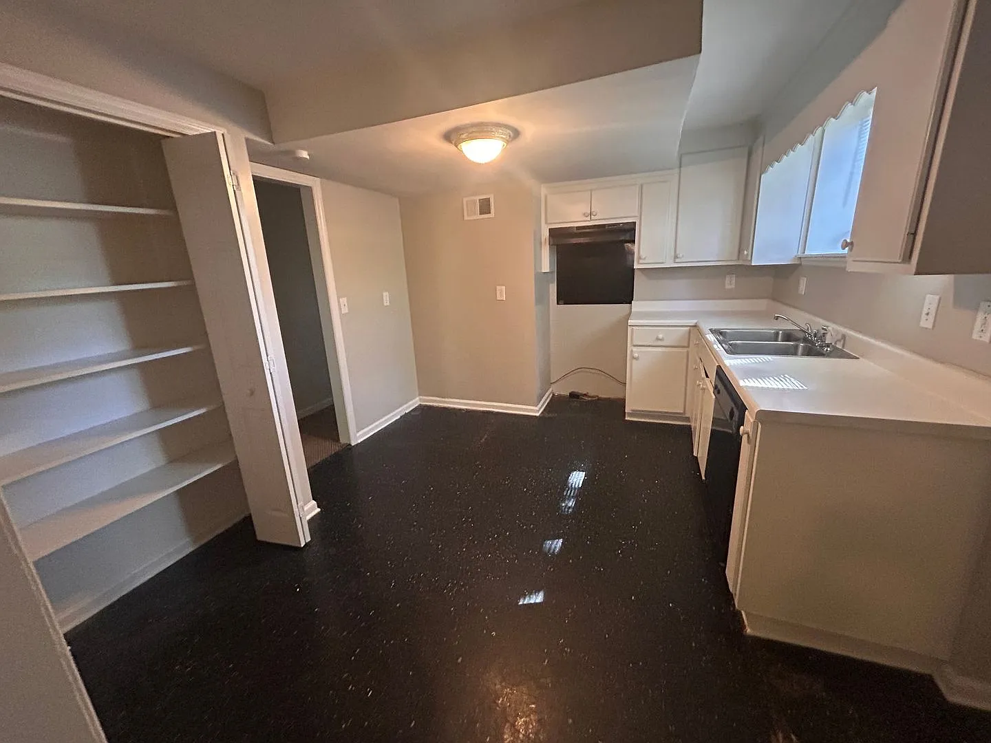 Large home with 4BR 3BA, bonus room! Ready now — Photo 3