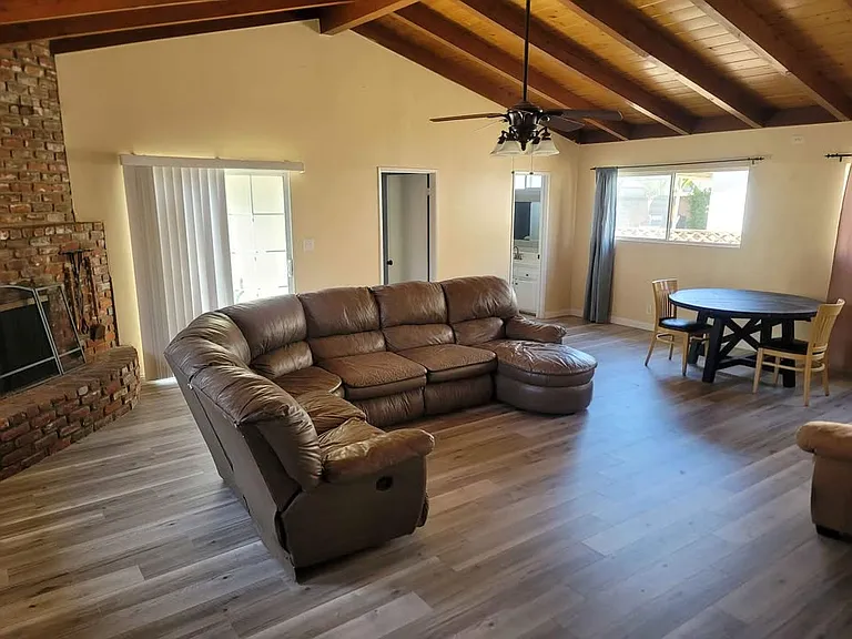 20909 Cortner Ave — Photo 1