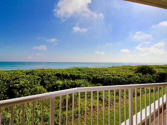 2nd image of 4160 N A1a APT 207