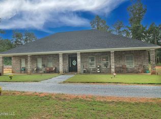 3189 Basin Refuge Rd, Lucedale, MS 39452
