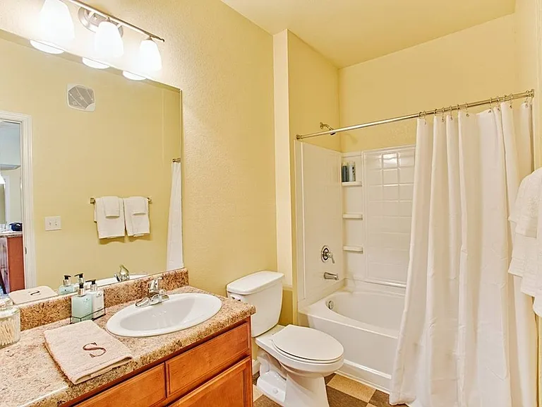 Classic Style Bathroom