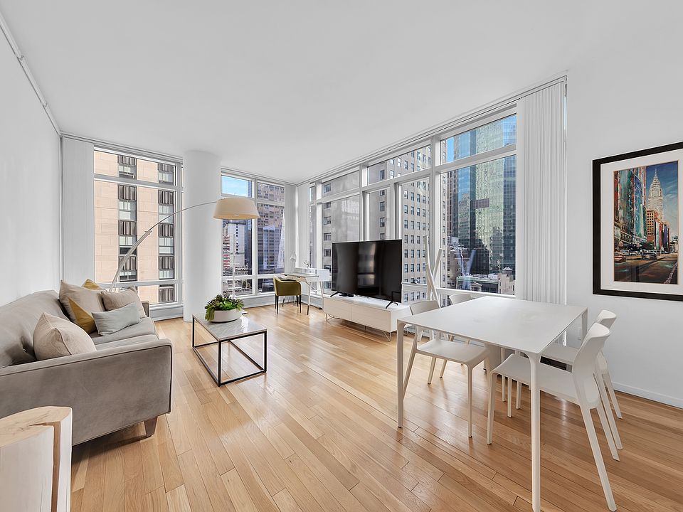 1st image of 18 W 48th St APT 18B