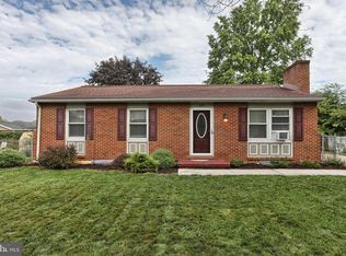 1335 Harding Ln, Lebanon, PA 17042