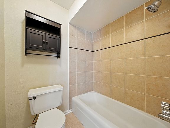5th image of 10666 Hazelhurst Dr #22