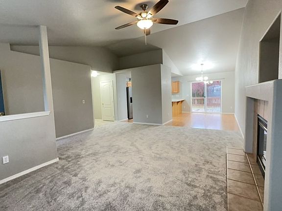 5th image of 1934 NW Oak Ave