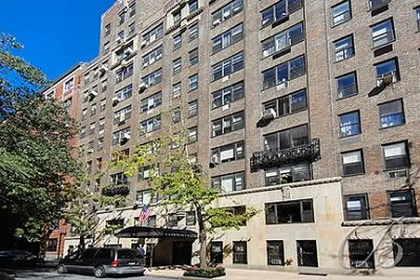 Sold by Bellmarc Realty | media 10