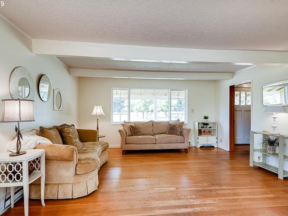 4th image of 21409 NE 169th St