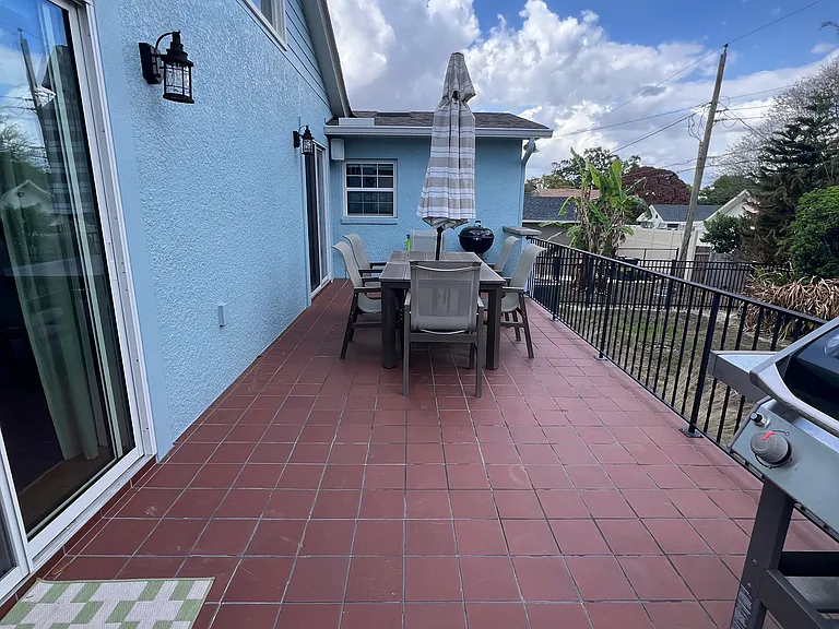 2408 Cambridge Ave — Photo 40