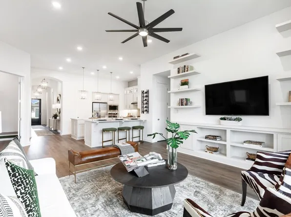 2714 Peach Valley Rd, Fulshear, TX 77423