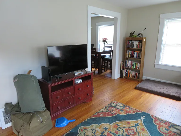 2232 Sherwood Dr — Photo 2