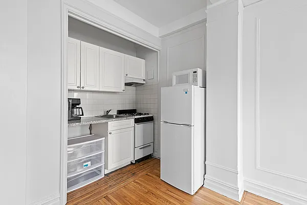 Sold by Corcoran | media 6
