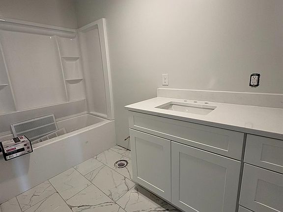 4th image of 12133 Willow Rd
