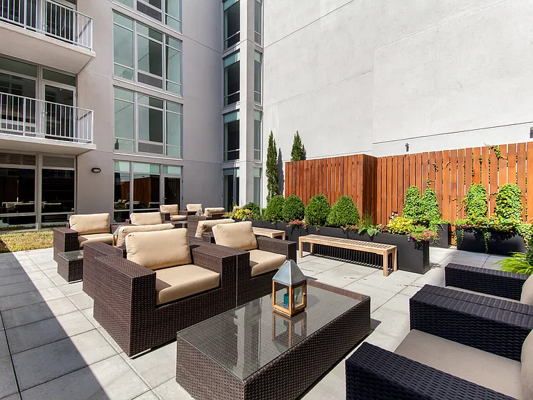 267 6th St #6D — Photo 9