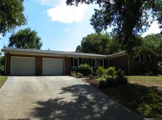 985 Duchess Dr, Mount Pleasant, NC 28124