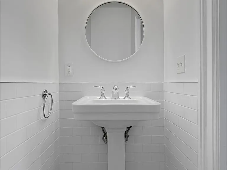 "Wiltshire" - 2BR / 2 & 1/2 BA @ 3 Park Street