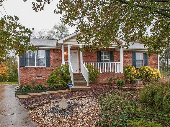 4th image of 4037 Creekside Dr