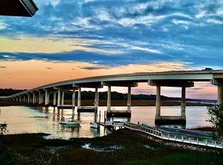 70 Helmsman Way, Hilton Head Island, SC 29928