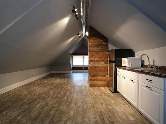 4th image of 2831 Avondale Ave #2833