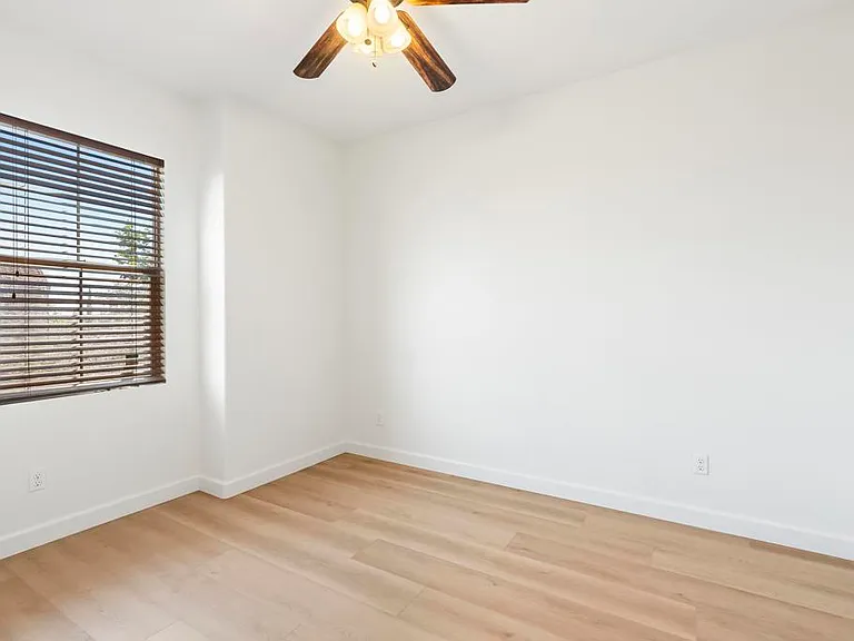 6820 Lopez Canyon Way — Photo 38