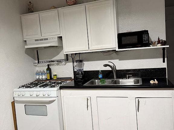 2nd image of 1483 Judson Way #2