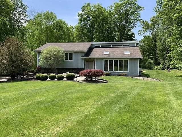 1st image of 15 Kyle Ct