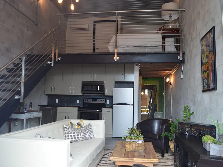 Warehouse Lofts — Photo 5