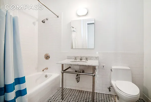 Rented by Compass | media 22