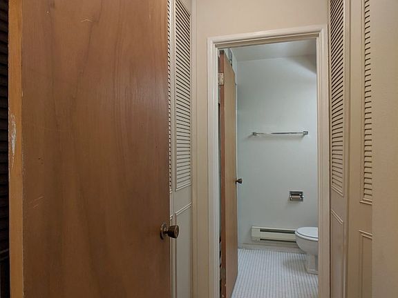 3rd image of 618 W Wrightwood Ave #308