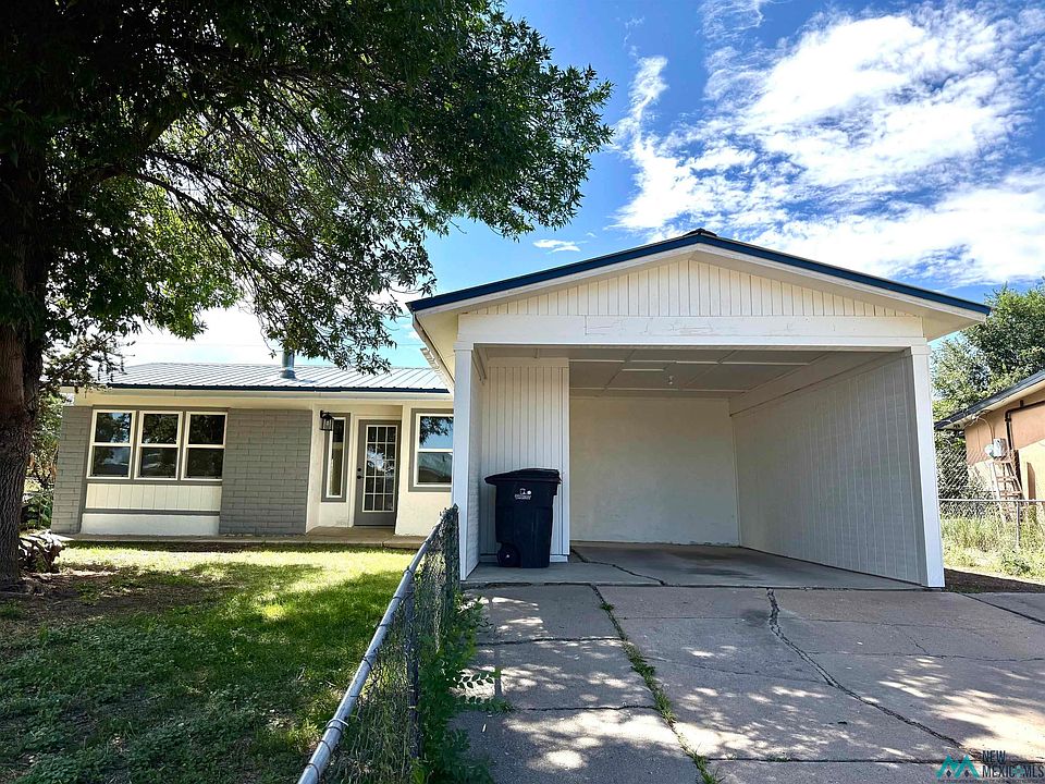 1st image of 2405 Calle Bonita