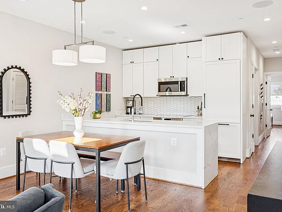 3rd image of 609 Upshur St NW Unit 3