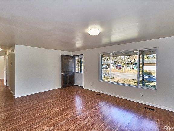 3rd image of 4502 123rd Pl NE