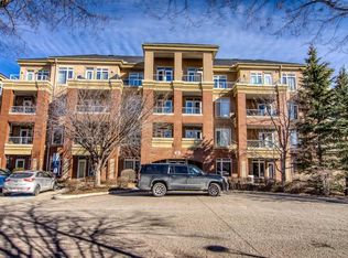 10 S Hemlock Cres SW #208, Calgary, AB T3C 2Z1