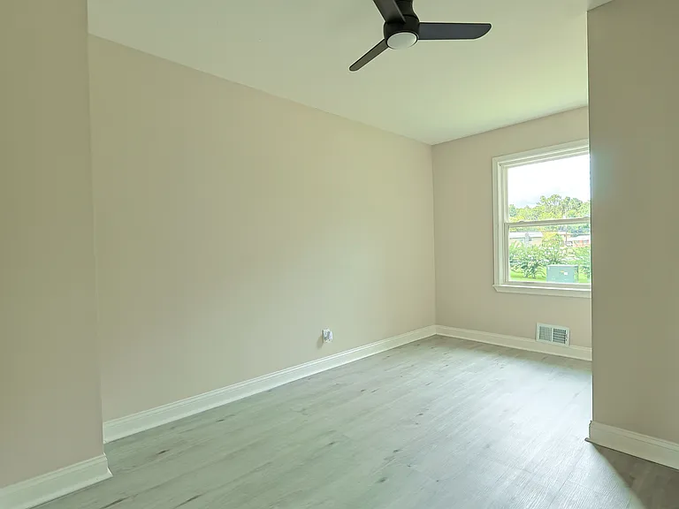 1295 Morrow Rd — Photo 25