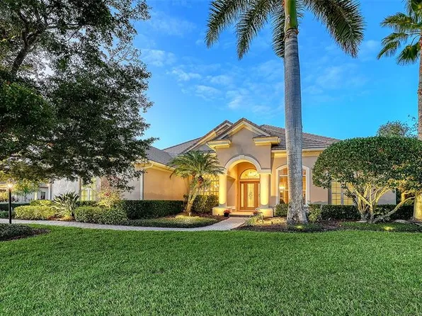 6903 Winners Cir, Lakewood Ranch, FL 34202