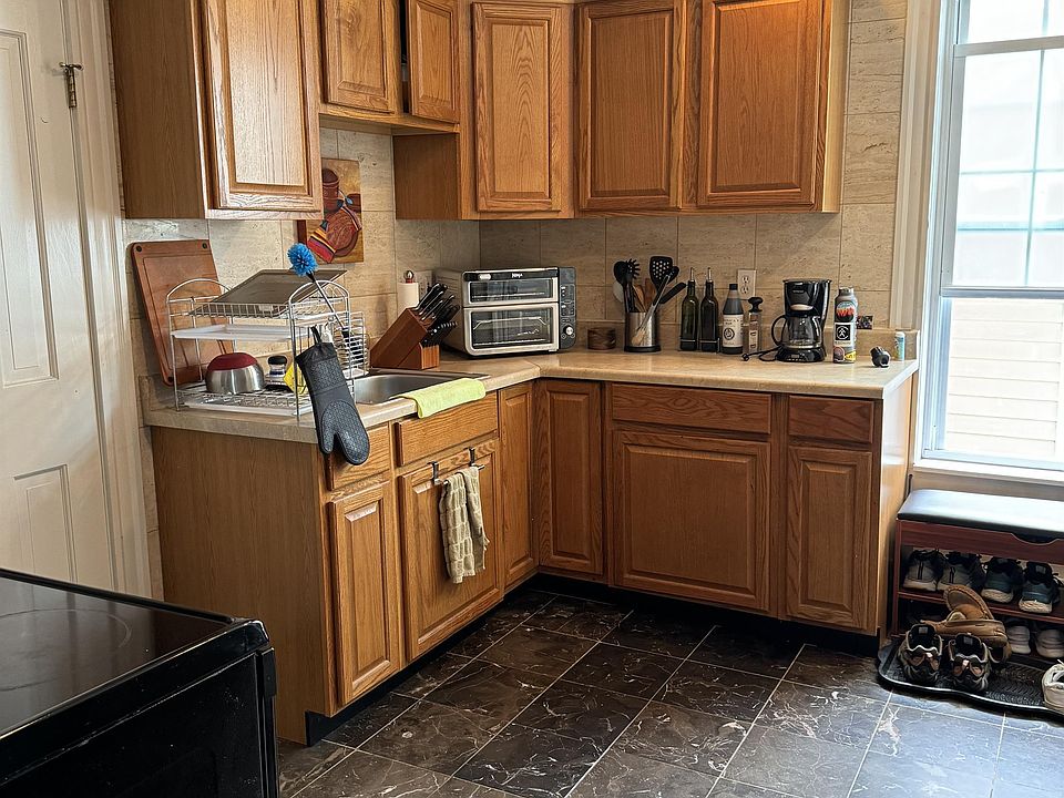 152 Corey St 2, West Roxbury, MA 02132 Zillow