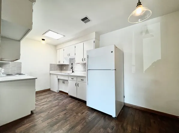 6838 W North Ave #2B, Elmwood Park, IL 60707