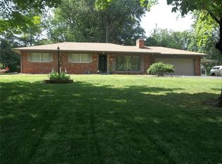61 Shady Ln, Belleville, IL 62221
