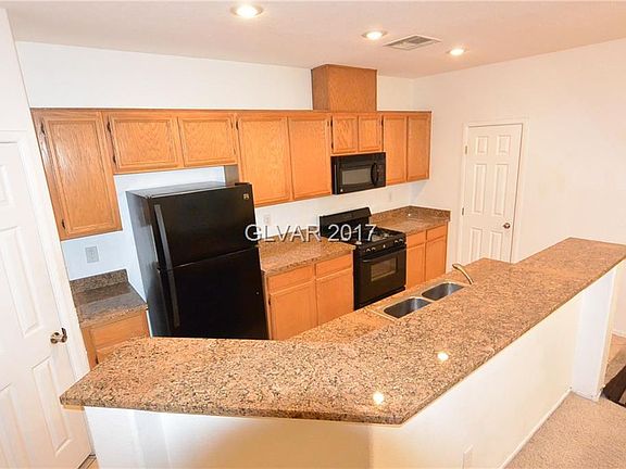 4th image of 3905 Lazy Pine St Unit 101