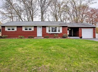 30 Standish St, Enfield, CT 06082