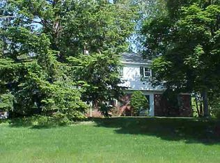 8 Blue Spruce Ln, Ballston Lake, NY 12019