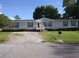 1616 6th St, Oswego, KS 67356