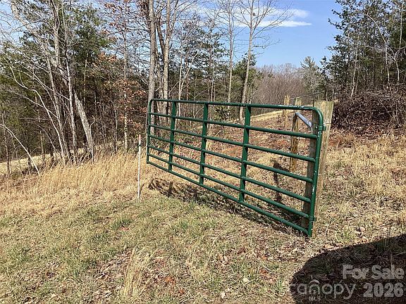 5th image of 5060 Tallent Hill Ln