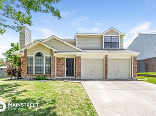 604 Valley Mills Dr, Arlington, TX 76018